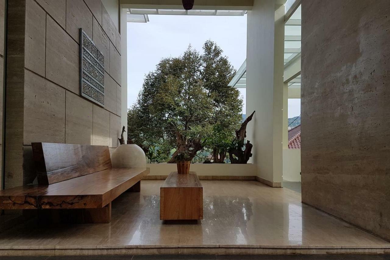 Bukit Dago Palace 22 Bandung Exterior photo